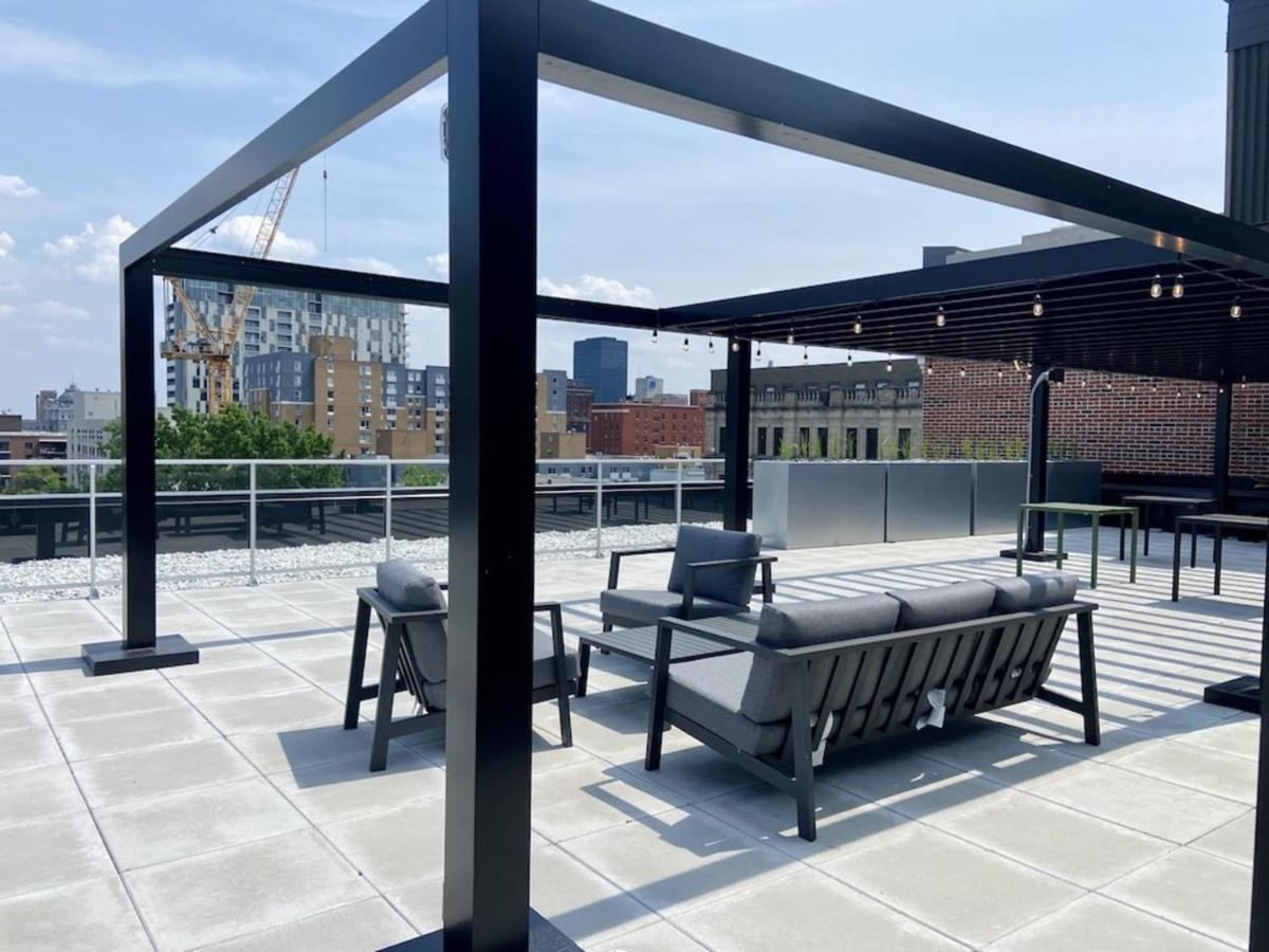 Appartement Condo Avec Terrasse Privee Dans Le Quartier Des Spectacles Montréal Exteriör bild